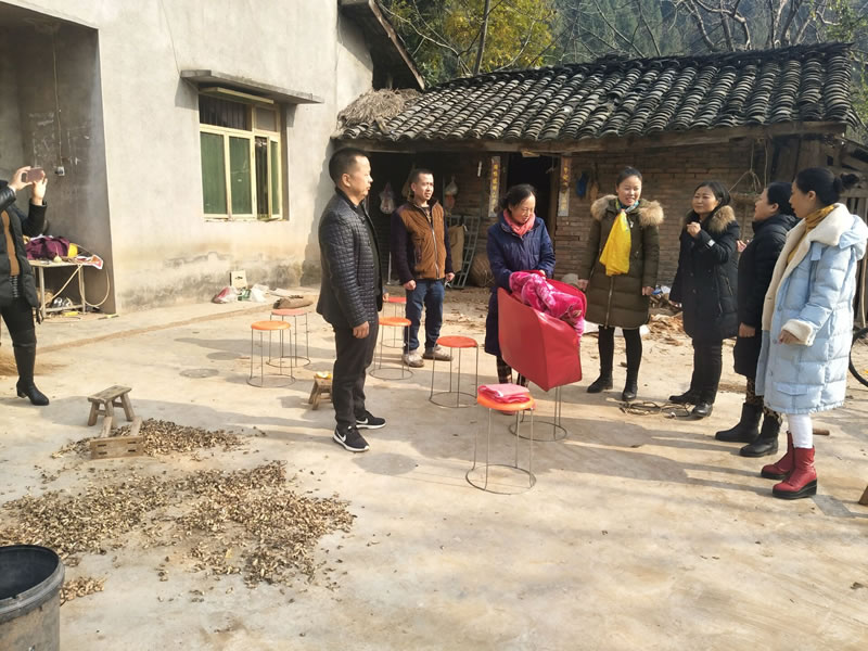 “責任正信，愛心公益”我們在行動——綿陽游仙區(qū)登仙村之行